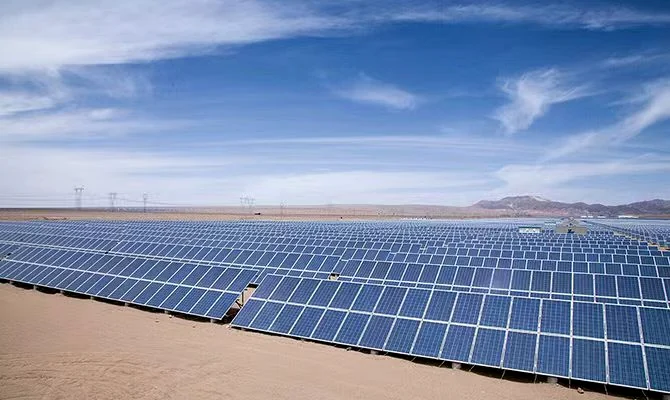Solar farm visual for Poland PV and energy storage market